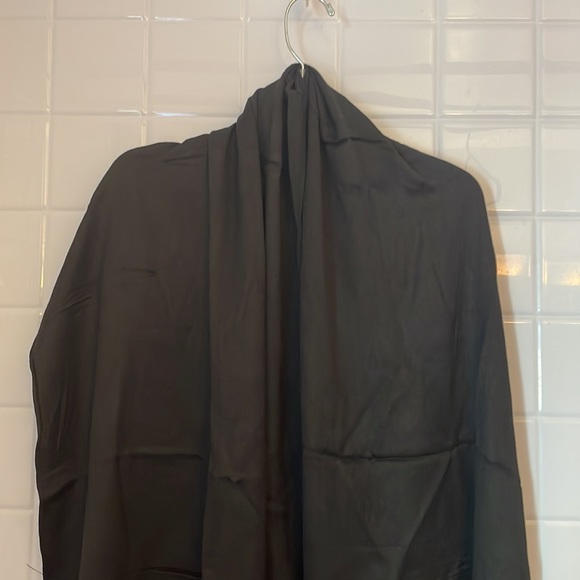 black pashmina. Long, wide, soft,multifunctional, versátil - Picture 15 of 17